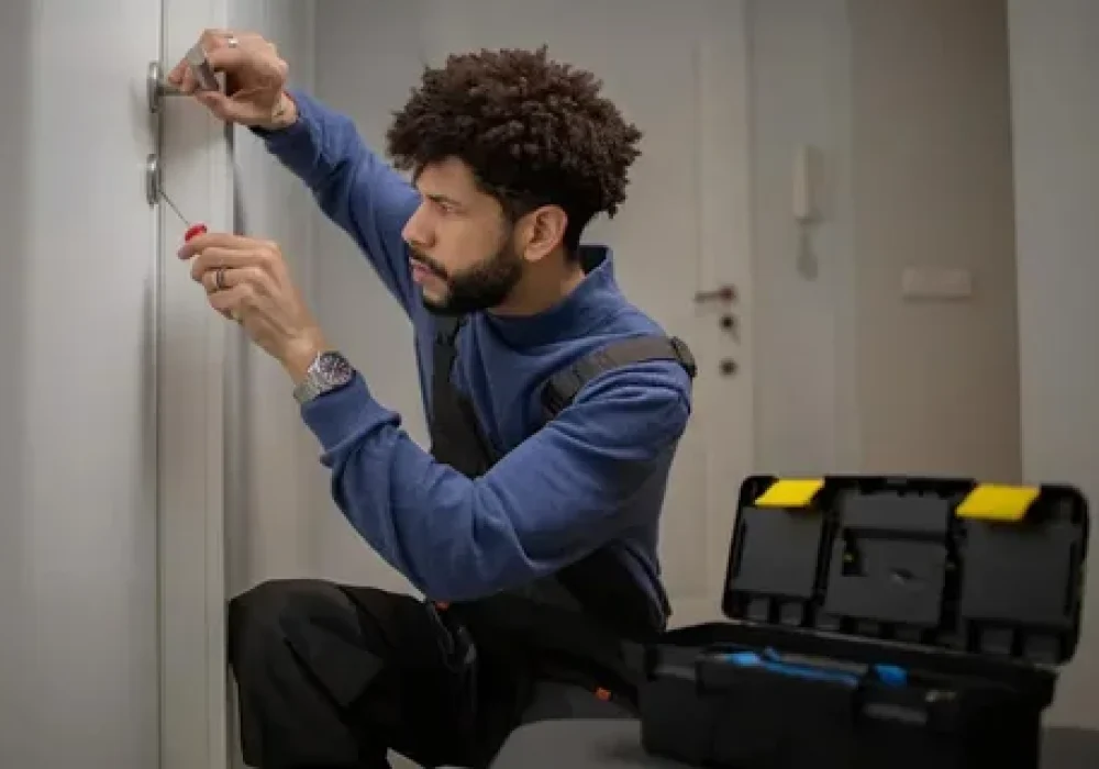 Professional Handyman Services in Downtown Toronto