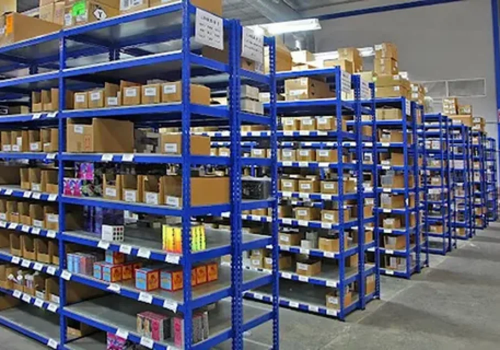 Professional Custom Shelving Services in Toronto