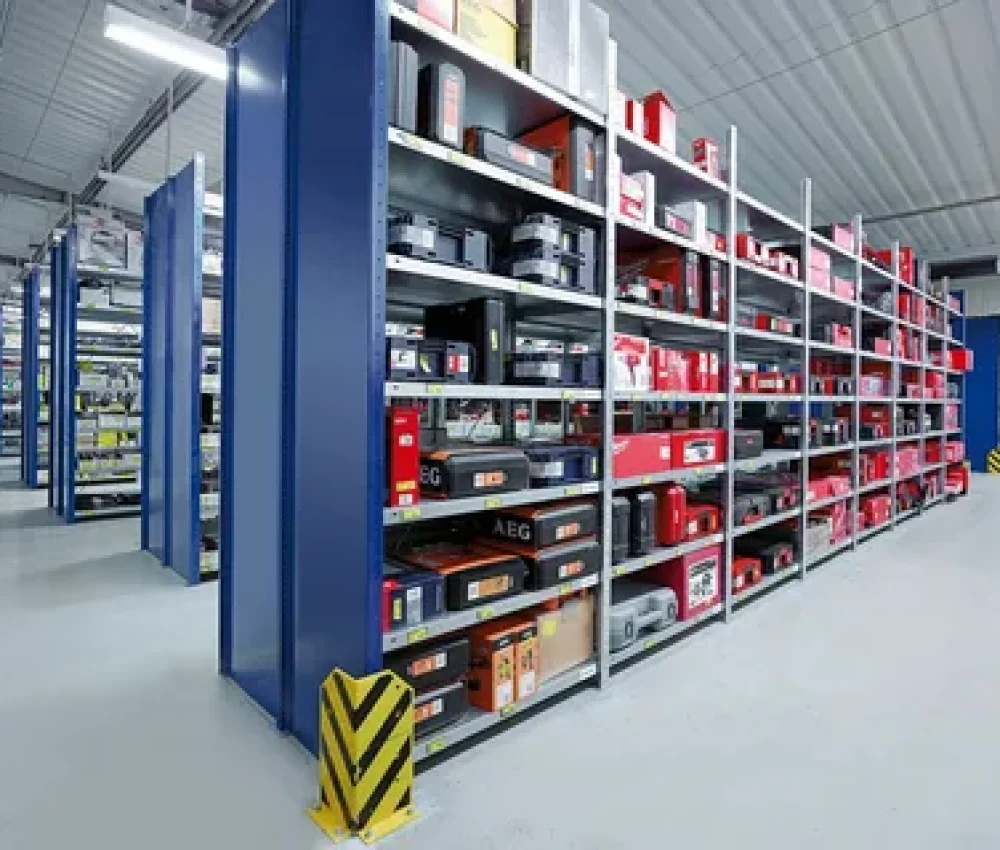 Professional Custom Shelving Services in Toronto